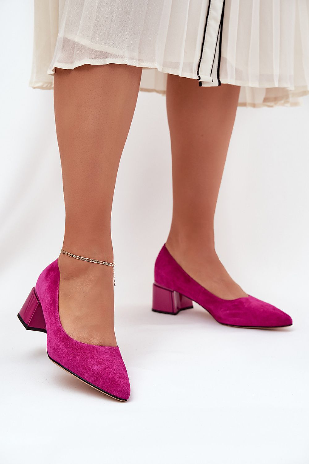 Heel pumps model 209049 Step in style