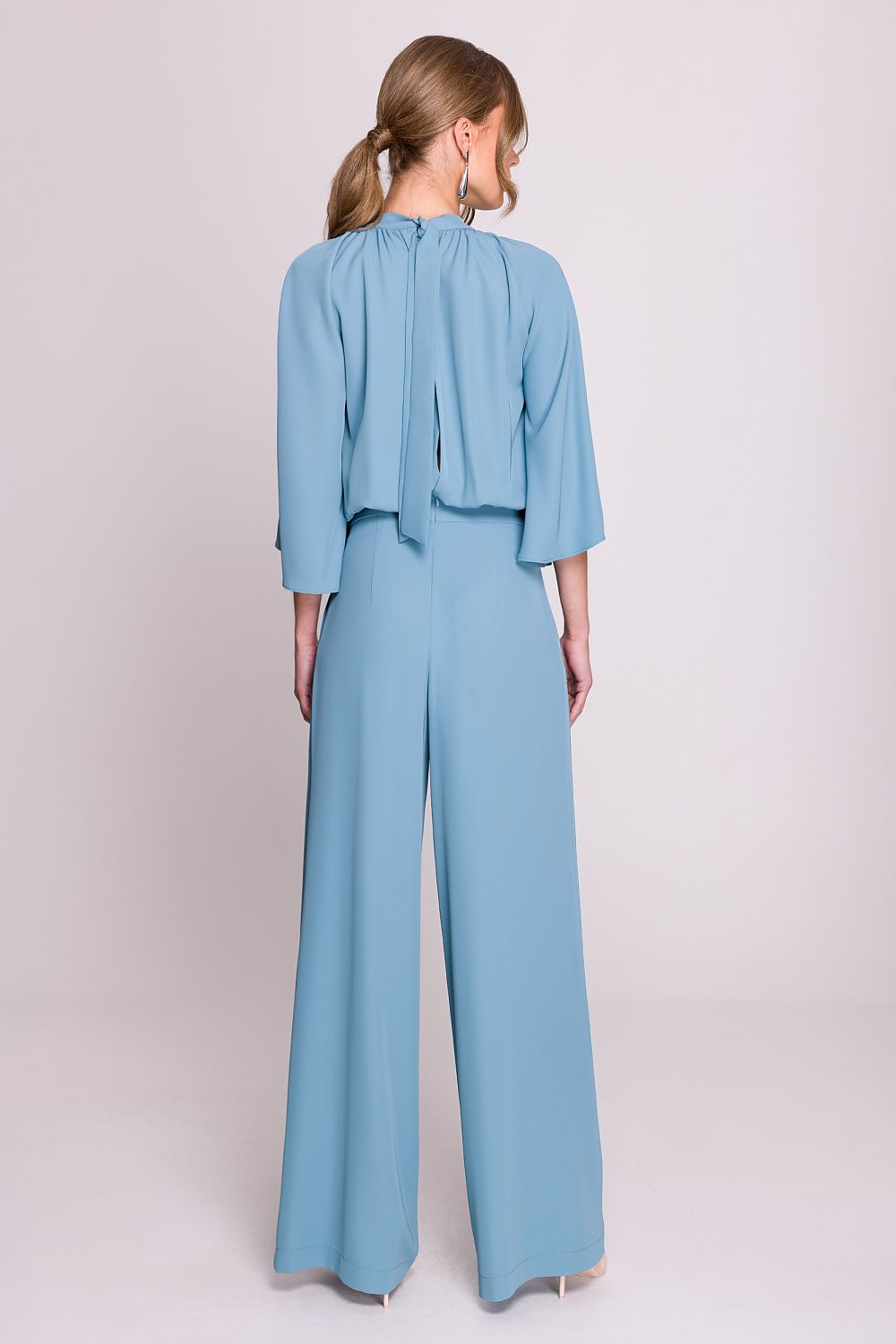 Suit model 209110 Stylove
