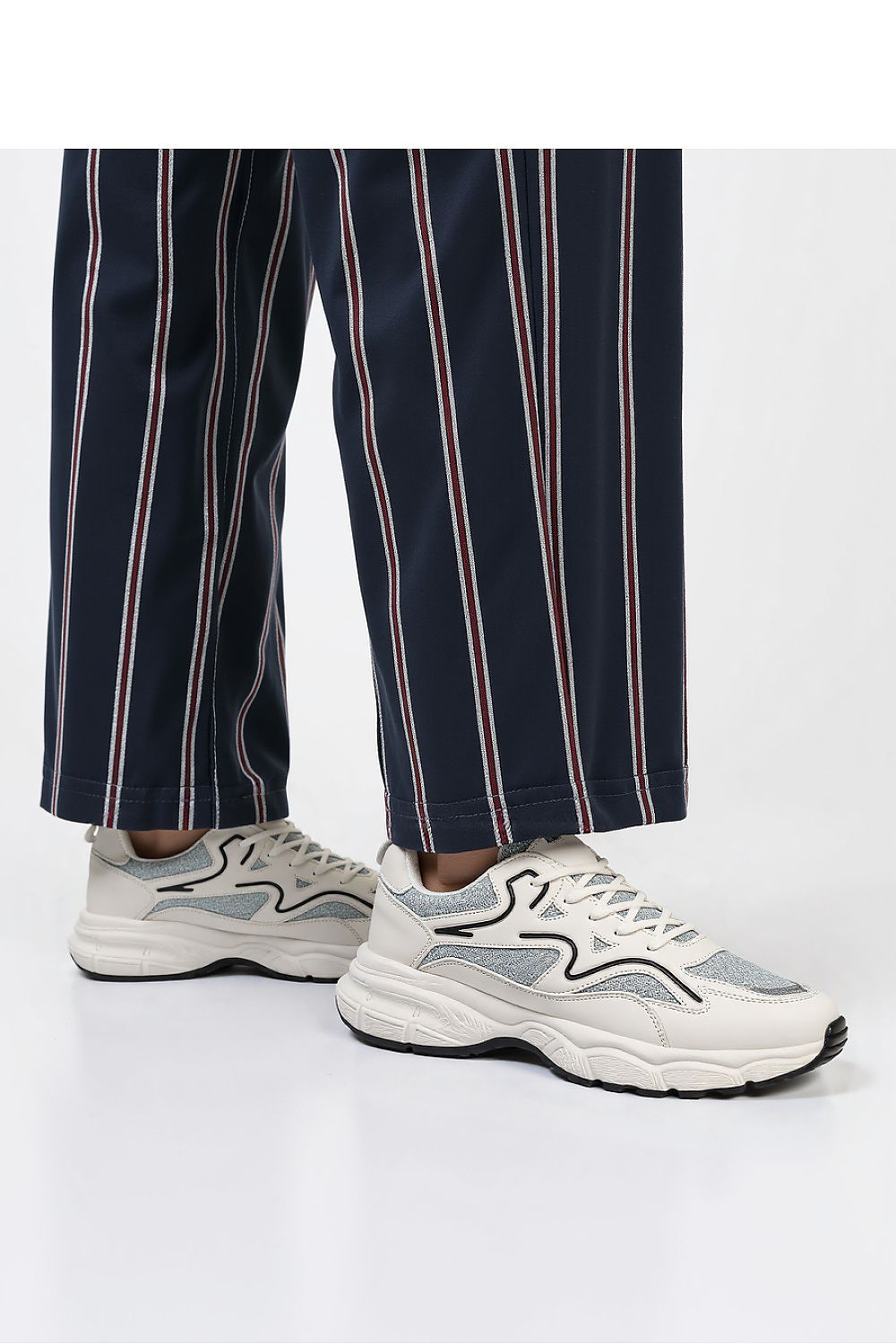 Sport Shoes model 210247 Inello