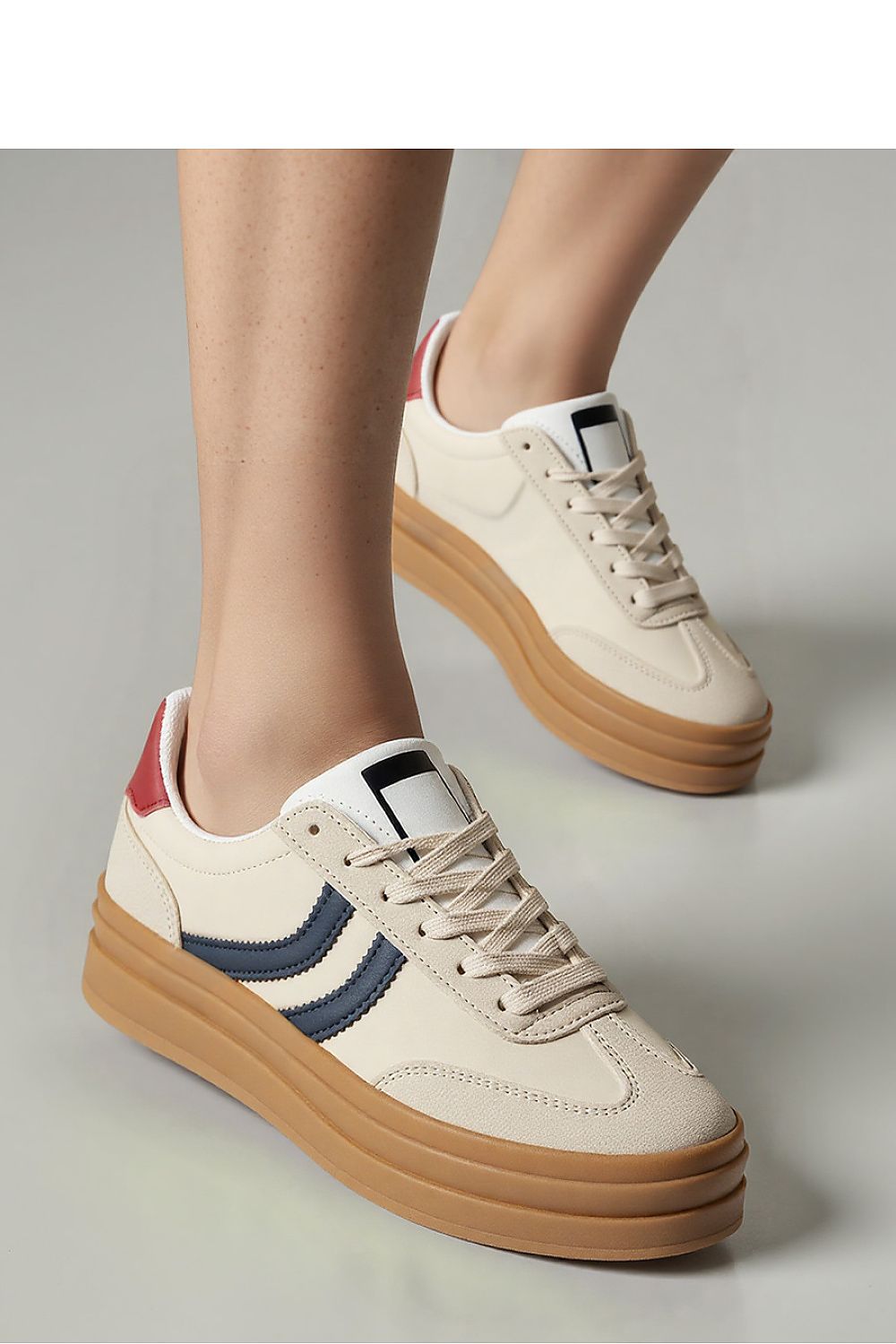 Sport Shoes model 210262 Inello