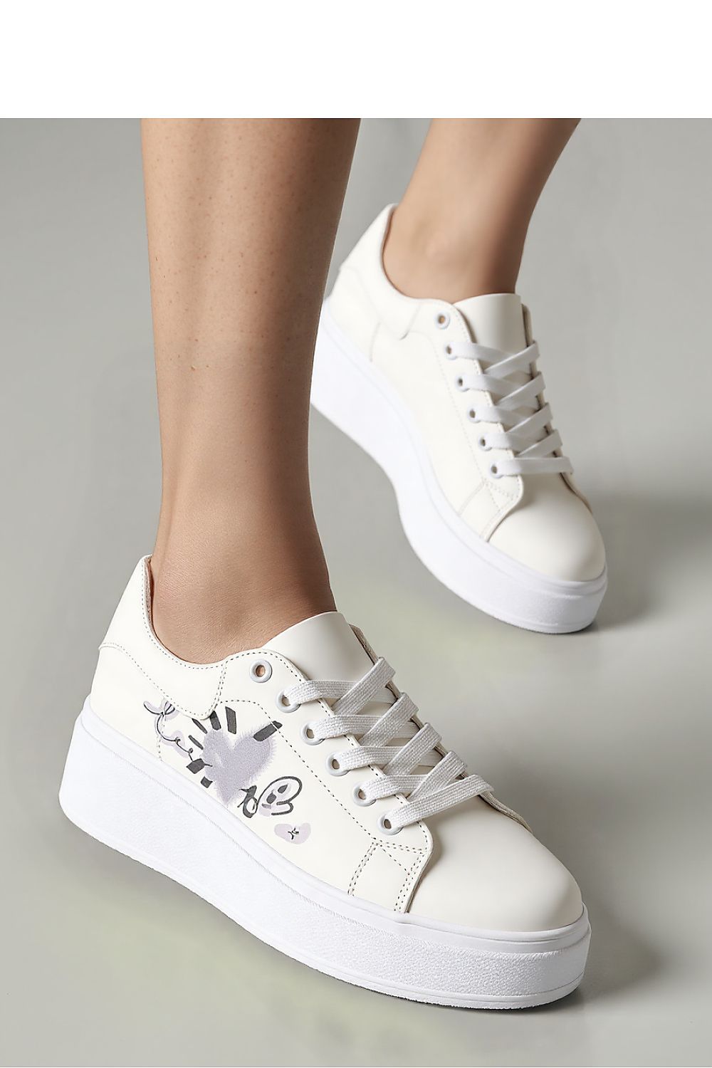 Sport Shoes model 210265 Inello