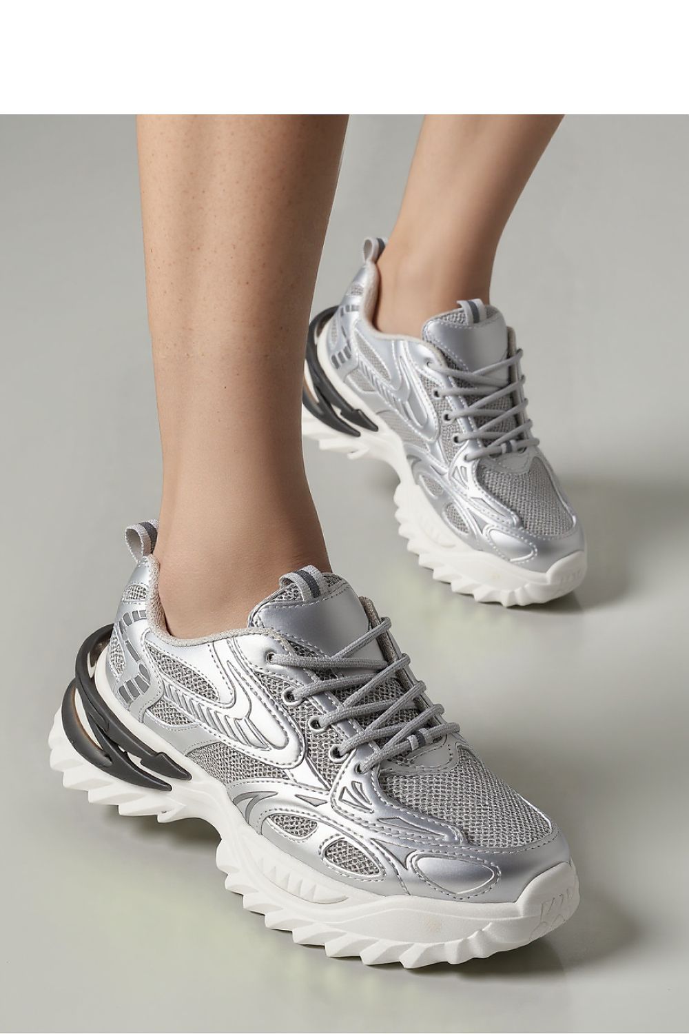 Sport Shoes model 210324 Inello