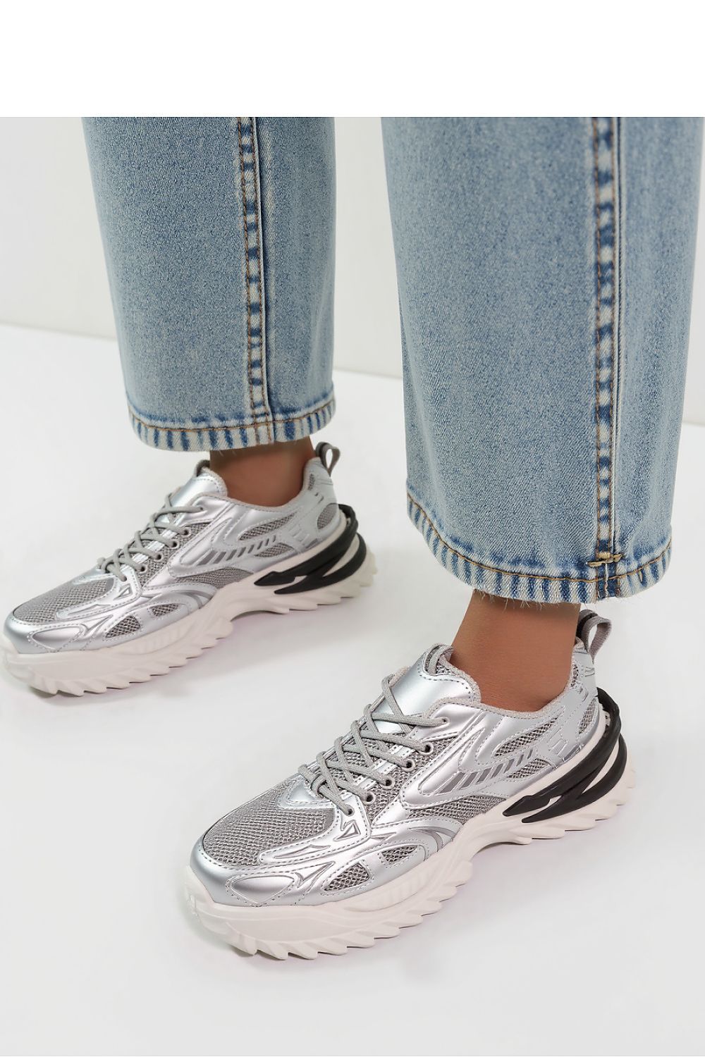 Sport Shoes model 210324 Inello