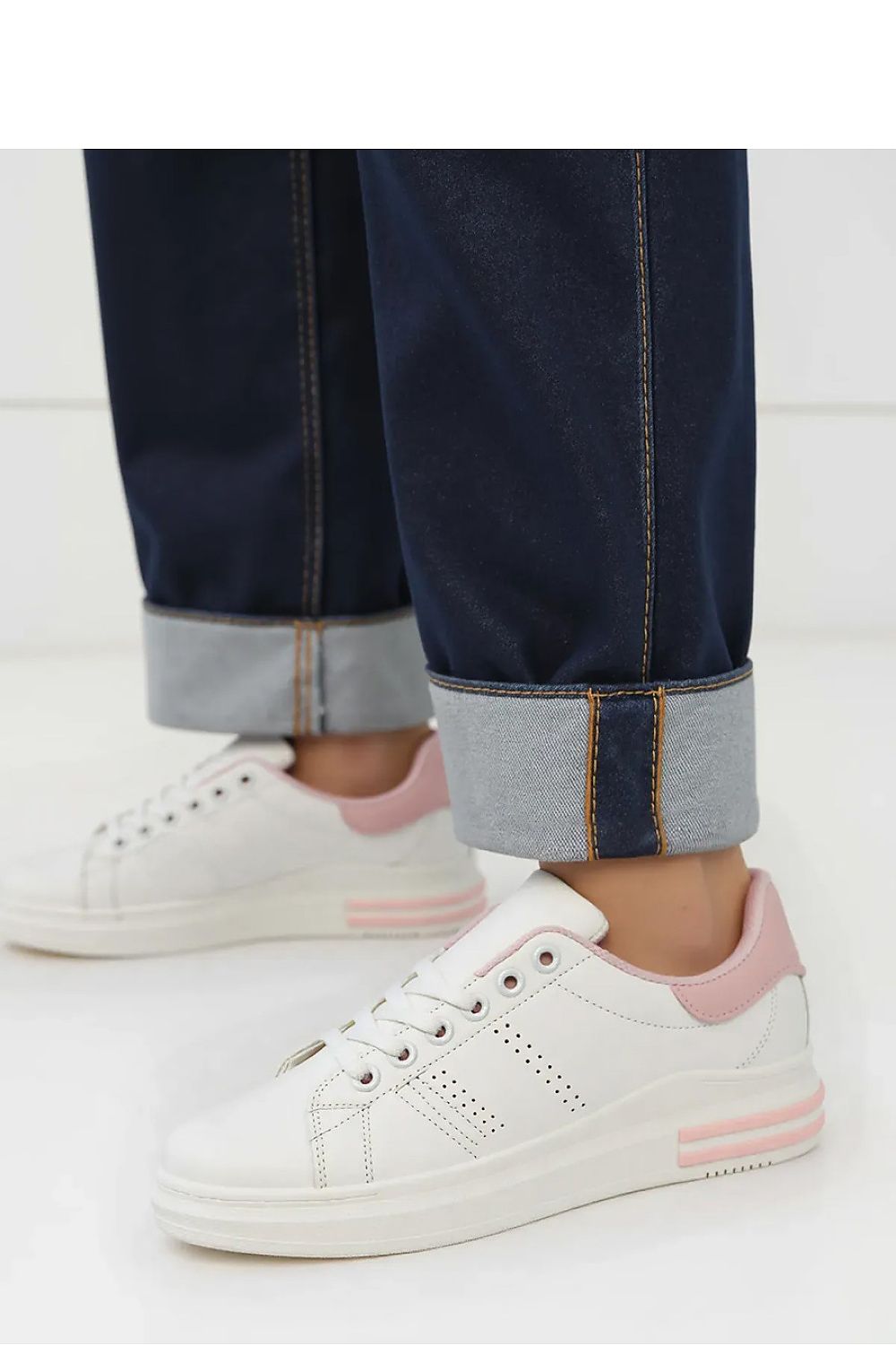 Sport Shoes model 210525 Inello