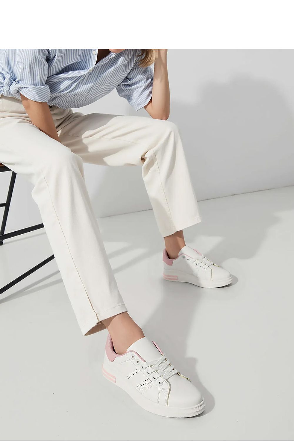 Sport Shoes model 210525 Inello