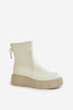 Boots model 202819 Step in style