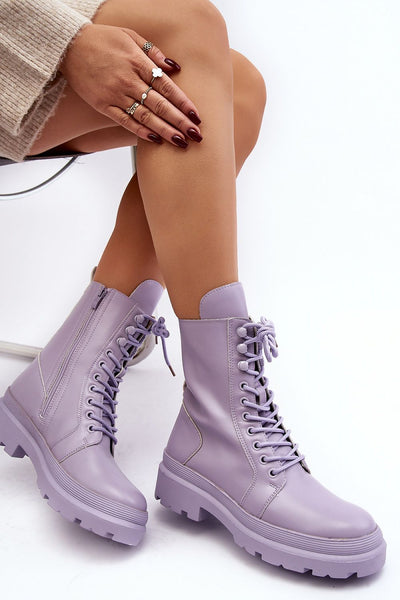 Bootie model 190520 Step in style